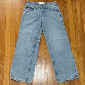 Hollister Light Blue Low-Rise Baggy Jeans size 2R (w26R)